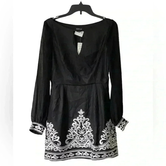 NWT Bebe Size 6 Black White Embroidered Cocktail Party Wedding Summer Mini Dress - Picture 1 of 11